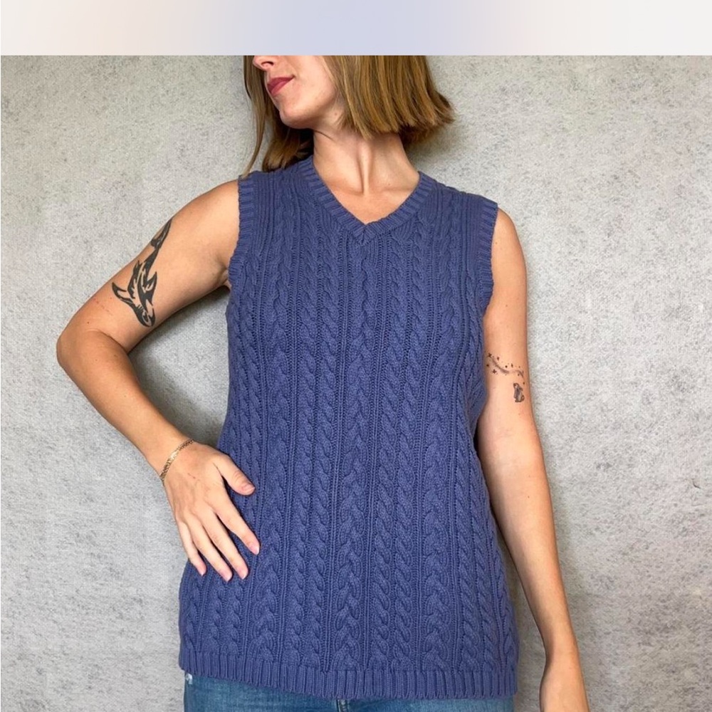 Eddie Bauer Navy V-Neck Cable Knit Sweater